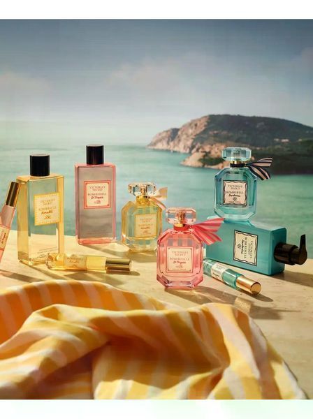 Подарунковий набір Victoria's Secret Bombshell Getaway Trio Travel Spray Set 62995 фото
